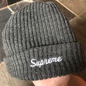 Supreme Beanie Cursive Logo Authentic